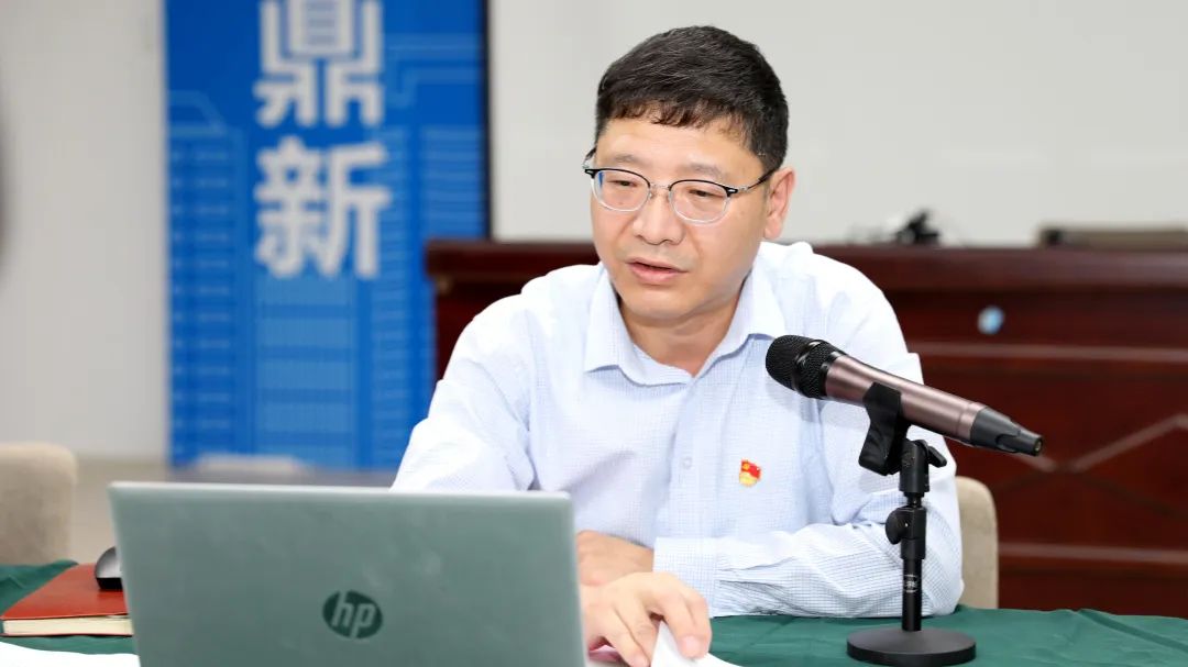 杨德斌讲话.jpg