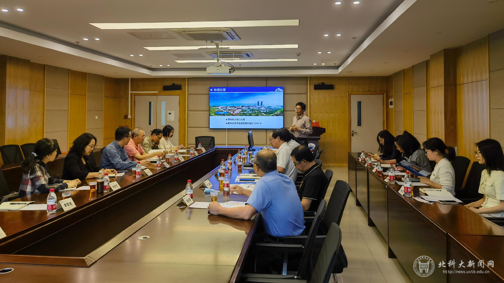 5月11日 新材院领导班子成员调研 厦门大学材料学院.jpg